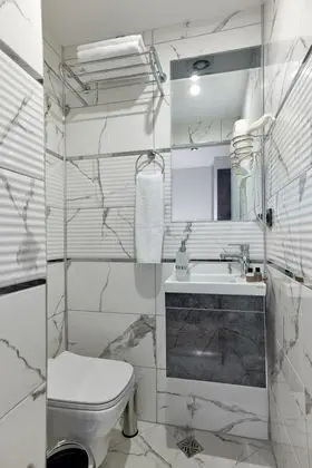 Tek Kişilik,Şehir Manzaralı