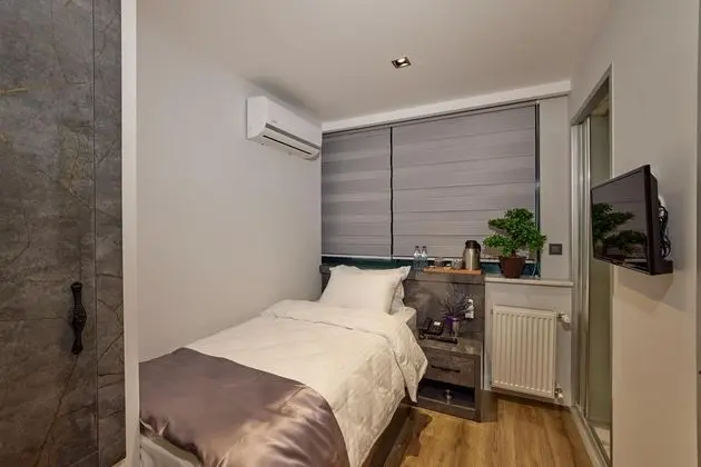 Tek Kişilik,Şehir Manzaralı