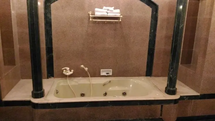 Palace Suite