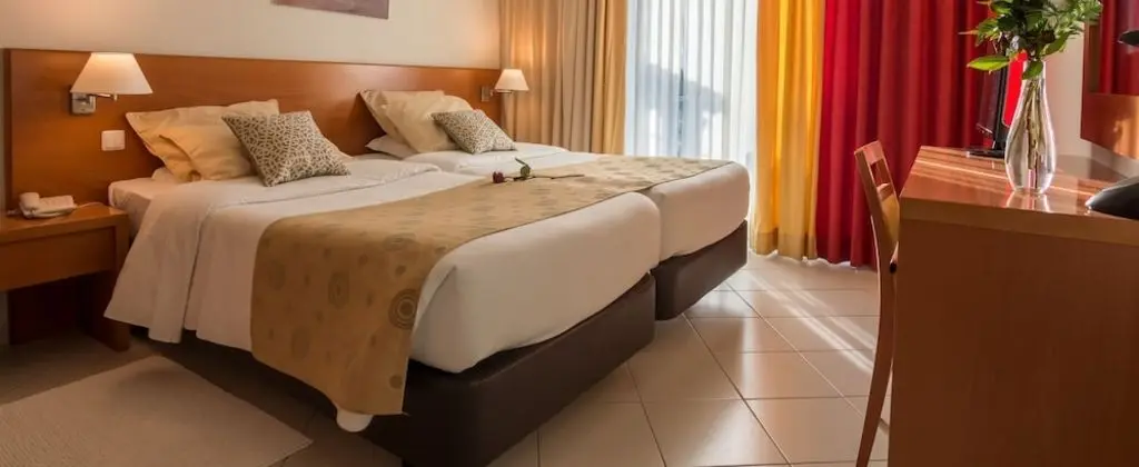 Standard Tek Büyük veya İki Ayrı Yataklı Oda