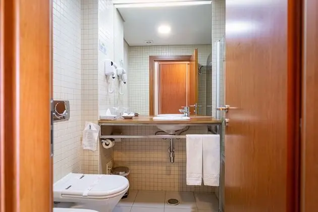 Standard Tek Büyük veya İki Ayrı Yataklı Oda