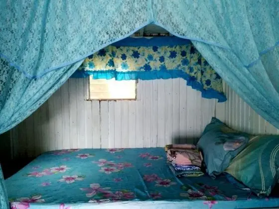 Kır Evi (Bahay Kubo Hut, Fan Only)
