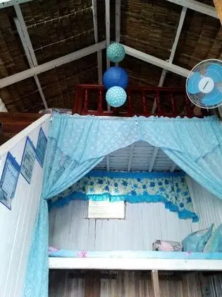 Kır Evi (Bahay Kubo Hut, Fan Only)