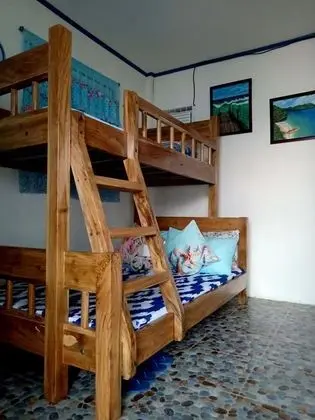 Standard Üç Kişilik Oda, Deniz Manzaralı