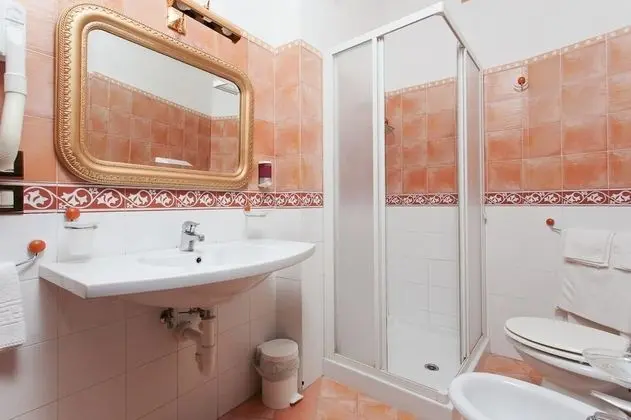 Superior Süit, 1 Yatak Odası, Özel Banyo, Bahçeli