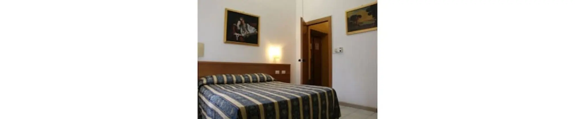 Standard Tek Büyük veya İki Ayrı Yataklı Oda