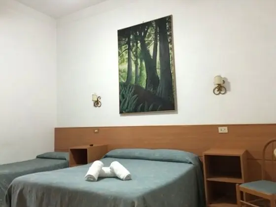 Standard Üç Kişilik Oda