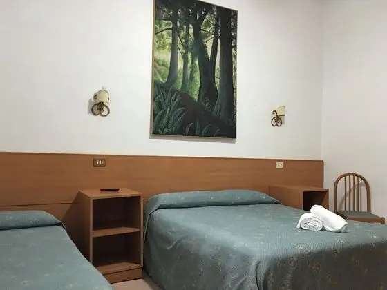 Standard Üç Kişilik Oda