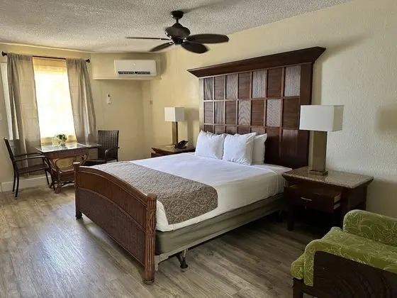 Oda, Veranda, Denize Sıfır (No Meals)