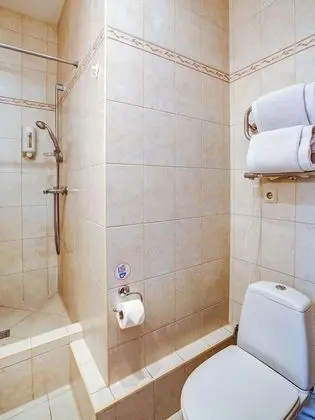 Standard Tek Büyük veya İki Ayrı Yataklı Oda