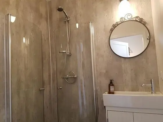 Tek Büyük veya İki Ayrı Yataklı Oda, Özel Banyo