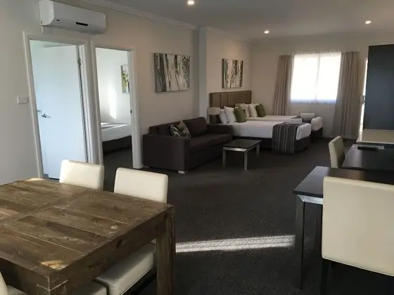 Oda, Birden Çok Yatak (with Sofabed)