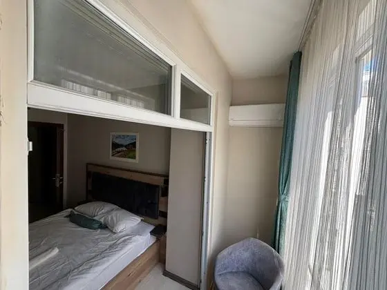 Çift Kişilik, Şehir Manzaralı