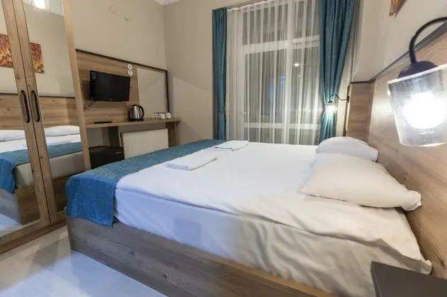 Çift Kişilik, Şehir Manzaralı