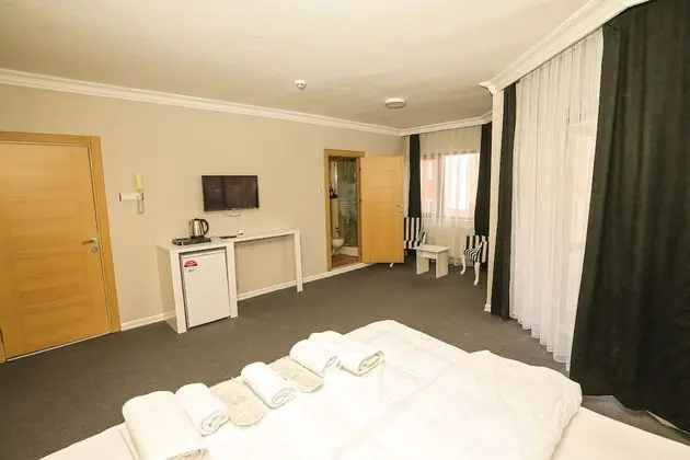 Deluxe Tek Büyük Yataklı Oda
