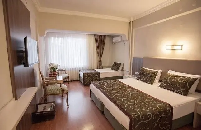 https://images.etstur.com/imgproxy/resize/2560x1440/files/images/hotelImages/etsrooms/689/Bolu_Termal_Resort___Spa_20241107114000_1.jpg