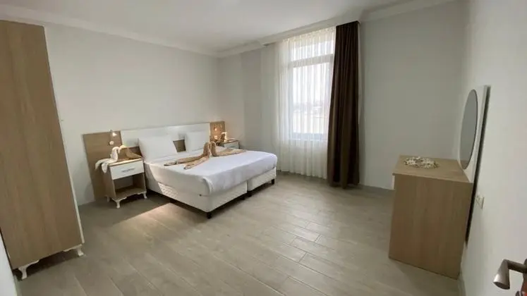 Özel Havuzlu Villa (2+1)