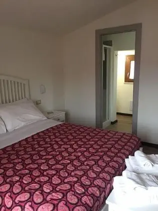 Tek Büyük Yataklı Oda (Attic)