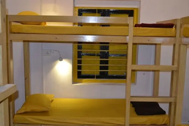 Deluxe Ortak Ranzalı Oda, Karma Ranzalı Oda
