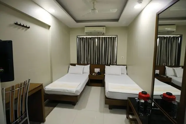 Standard Double Twin Bed