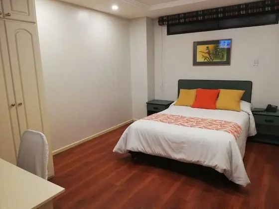 Tek Büyük Yataklı Oda, 1 Çift Kişilik Yatak