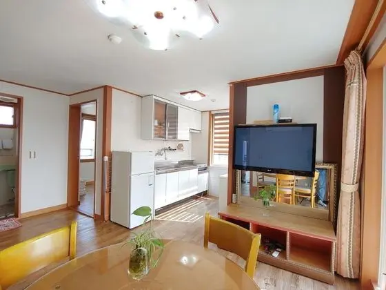 Tek Büyük Yataklı Oda, 2 Yatak Odası (62 sqm.)