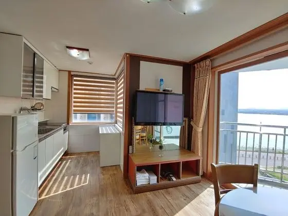 Tek Büyük Yataklı Oda, 2 Yatak Odası (62 sqm.)