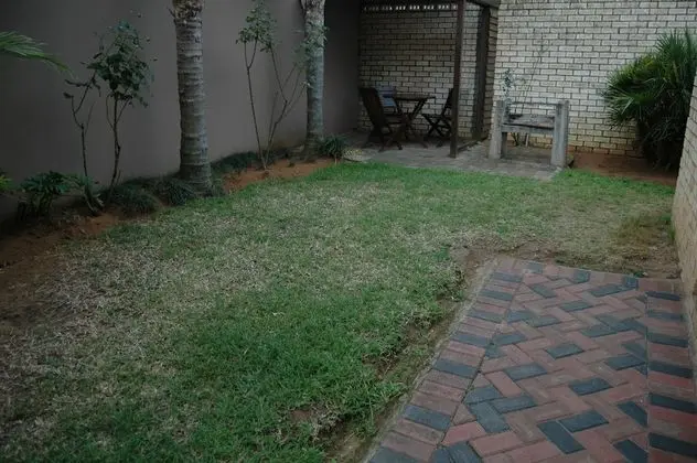 1 bedroom luxury Garden Unit