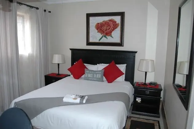 1 bedroom luxury Garden Unit