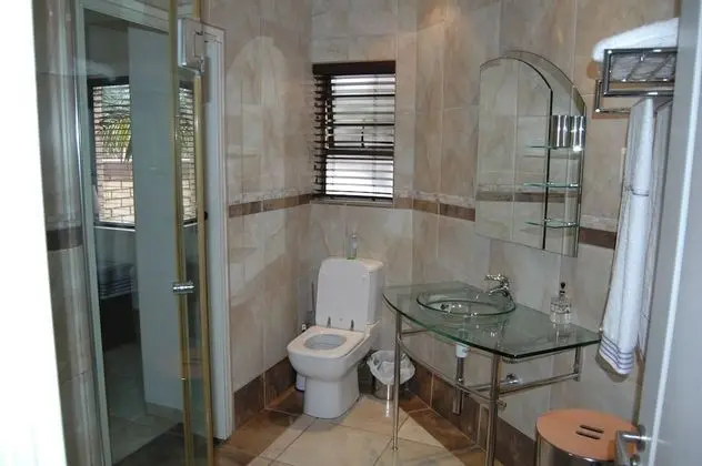 Luxury 2 Bedroom Unit