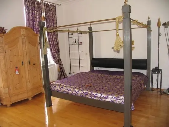 Tek Büyük Yataklı Oda