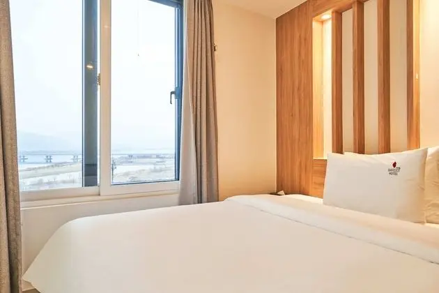 Premier Double Room, 1 King Bed, River View