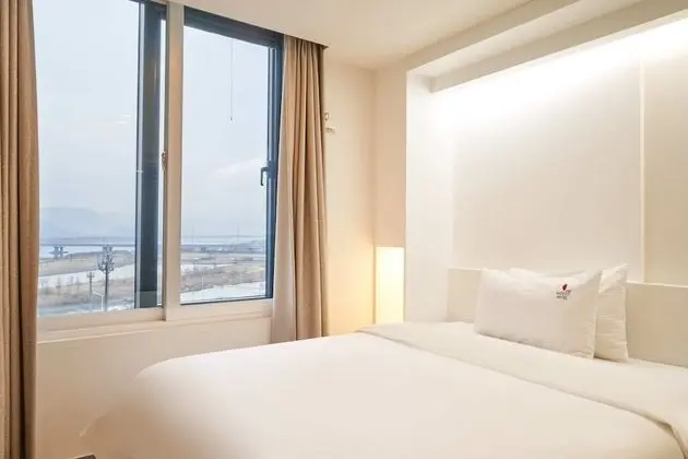 Premier Double Room, 1 King Bed, River View