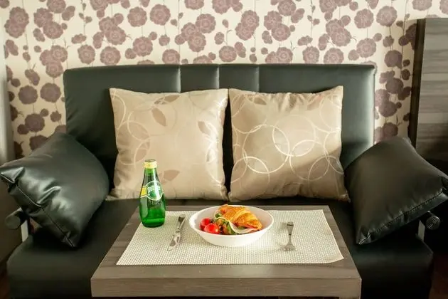 Deluxe İki Ayrı Yataklı Oda (with Sofa)