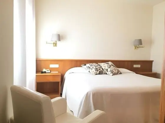 Superior Tek Büyük veya İki Ayrı Yataklı Oda