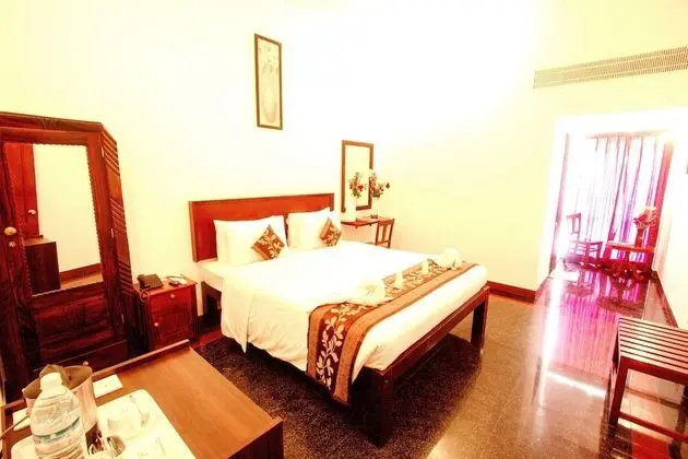 Deluxe Tek Büyük Yataklı Oda, 1 Yatak Odası, Sigara İçilmez, Bahçe Manzaralı