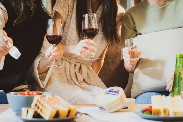 Deluxe Oda, Sigara İçilmez (Twin, Hollywood)