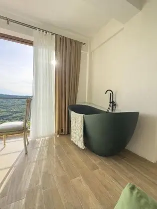 Premium Suite, Deniz ve Dağ Manzaralı, Dekoratif Şömineli