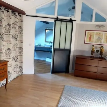 Dört Kişilik Oda (Chambre d'en haut)