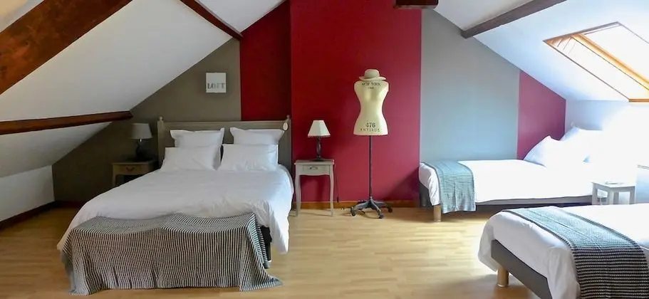 Dört Kişilik Oda (Chambre d'en haut)