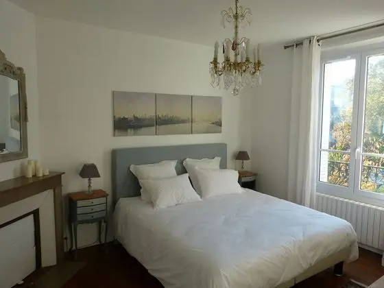 Tek Büyük Yataklı Oda (L'autre chambre)