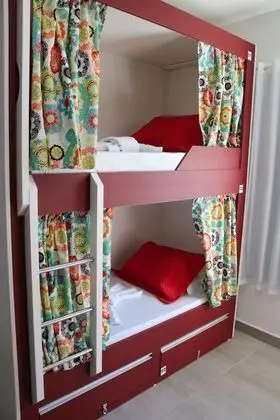 Ortak Ranzalı Oda, Karma Ranzalı Oda
