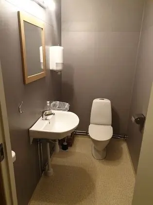Economy Oda, Ortak Banyo
