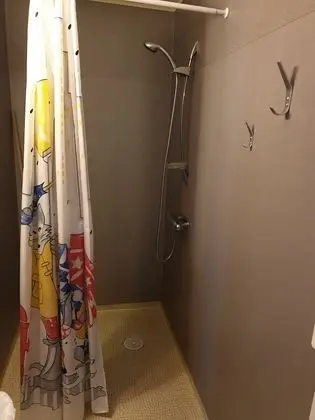 Economy Oda, Ortak Banyo