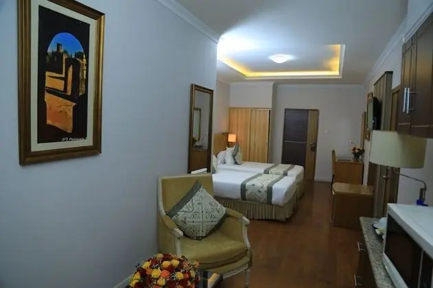 Tek Büyük veya İki Ayrı Yataklı Oda, Birden Çok Yatak