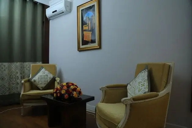 Tek Büyük veya İki Ayrı Yataklı Oda, Birden Çok Yatak