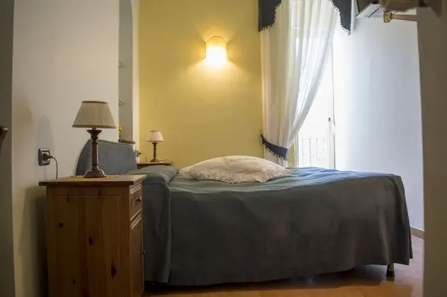 Tek Büyük veya İki Ayrı Yataklı Oda, Özel Banyo