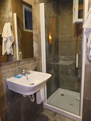 1 Çift Kişilik Veya 2 Tek Kişilik Yatak Standard