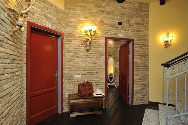 Business Tek Büyük Yataklı Oda