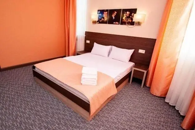 Comfort Tek Büyük Yataklı Oda